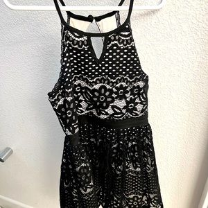 Girls lace dress